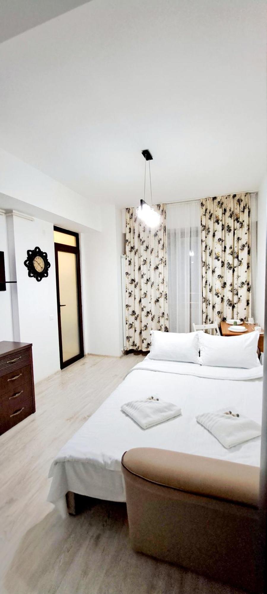 Isabell Home Iasi Extérieur photo